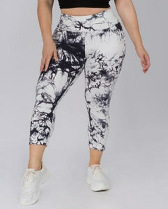 BLACK & WHITE TYE DYE ACTIVE WORKOUT CAPRI LEGGINGS